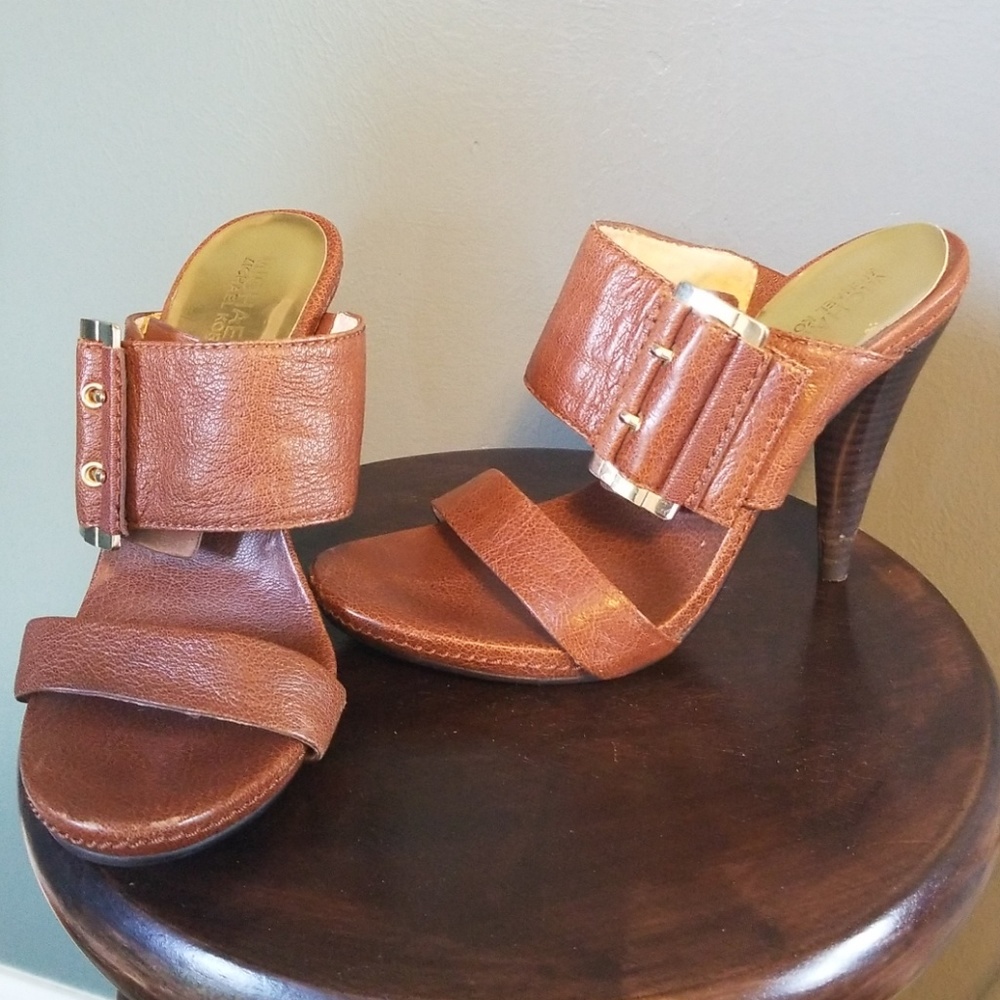 Heel sandals